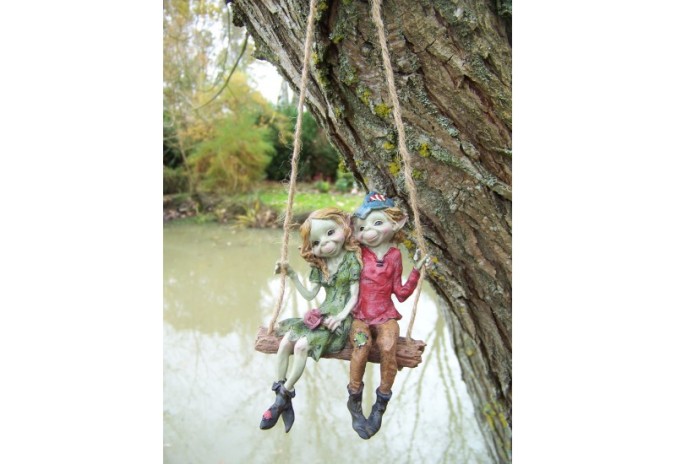97038-figurine-2-troll-sur-balancoire-pixie-elfe-pixies-farfadet